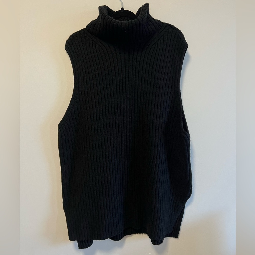 H&M Black Sleeveless Turtleneck Sweater